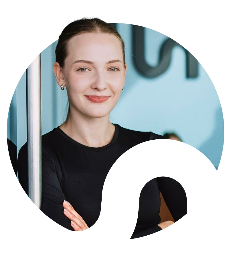 Smiling patient of Flow Dental Studio in Gdynia
